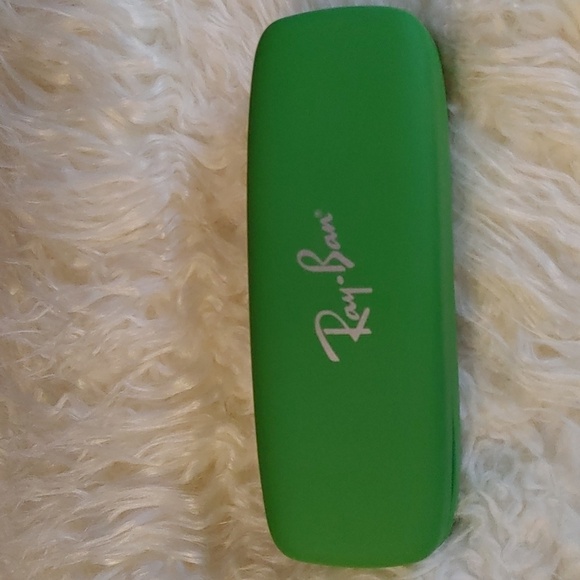 Ray-Ban Other - Ray-Ban Sunglass/Eyeglass Hard Case